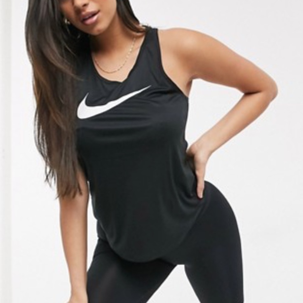 Nike Bundle - Bra, Tank, 7/8 Crop Leggings - Picture 2 of 8